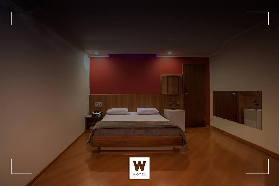 W Motel (Adults Only) Конґоньяс Екстер'єр фото