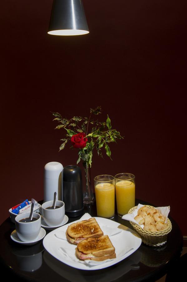 W Motel (Adults Only) Конґоньяс Екстер'єр фото